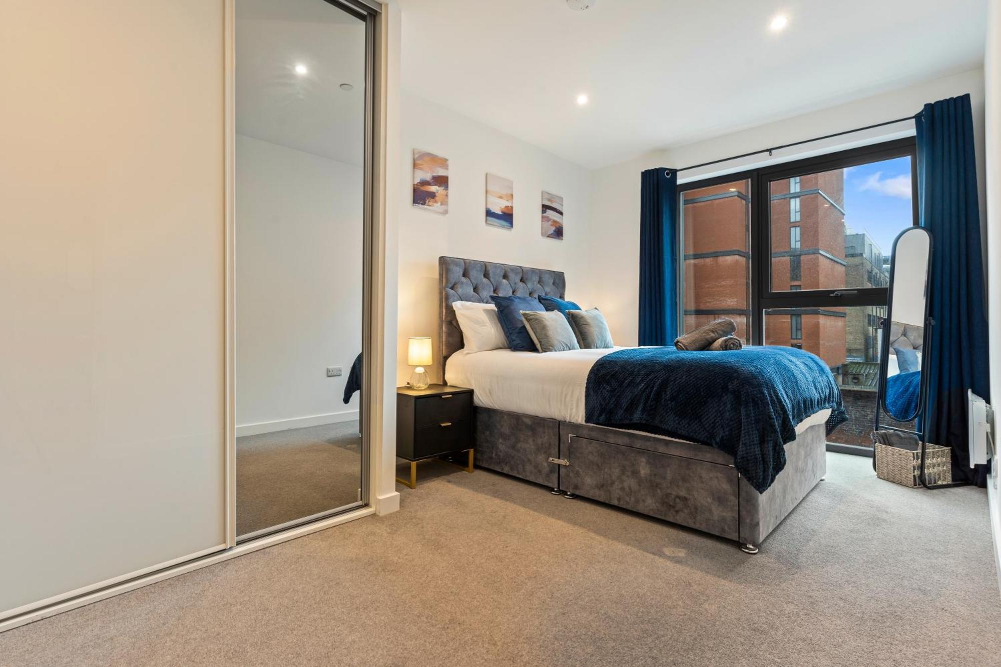 Shanti - 2bed 2bath Centre - Wifi - Netflix- Parking- Modern- Perfect For Family, Contractors, Leisure, Business By Shanti Nights Appartamento Birmingham