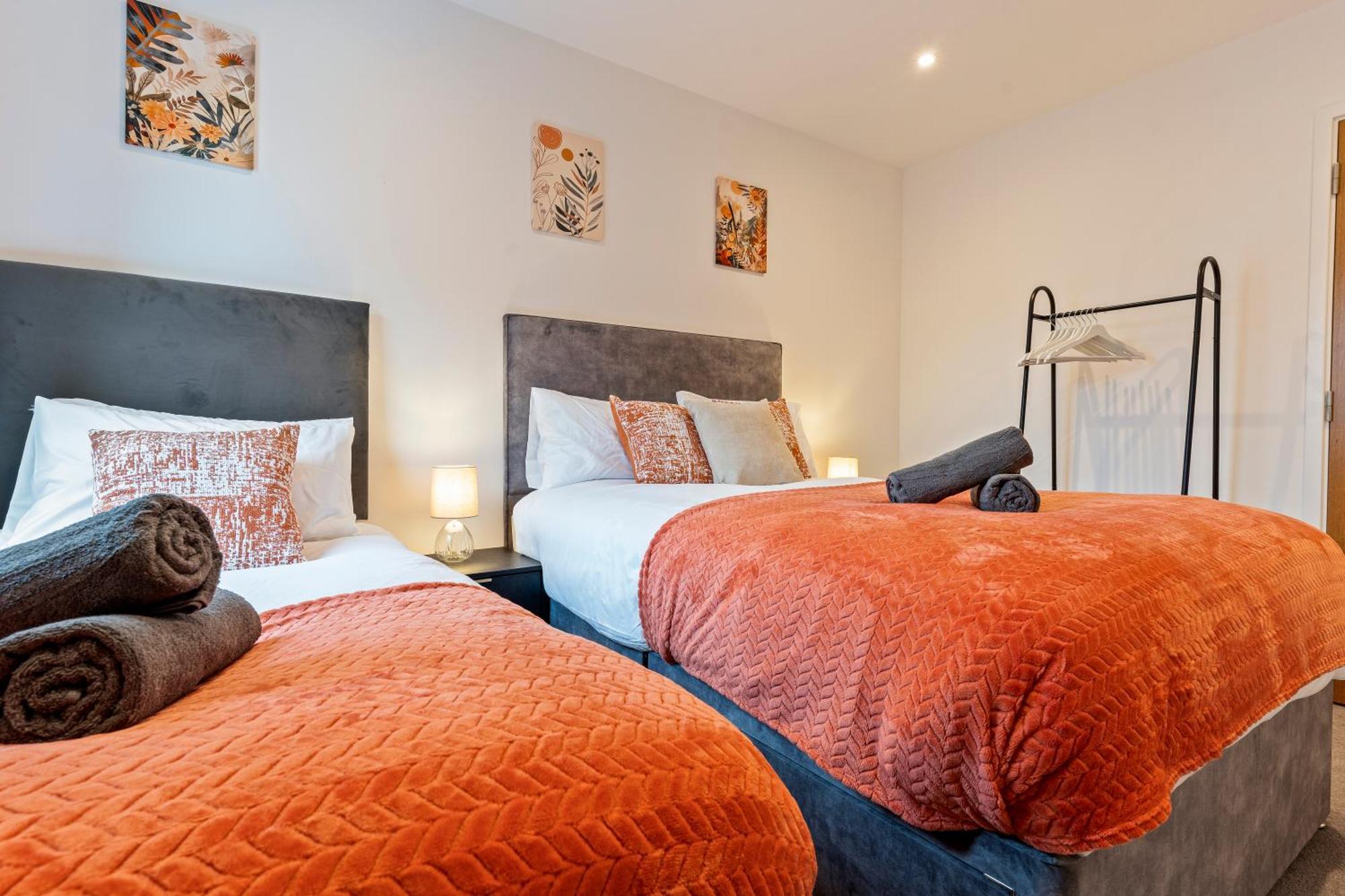 Shanti - 2bed 2bath Centre - Wifi - Netflix- Parking- Modern- Perfect For Family, Contractors, Leisure, Business By Shanti Nights * Birmingham