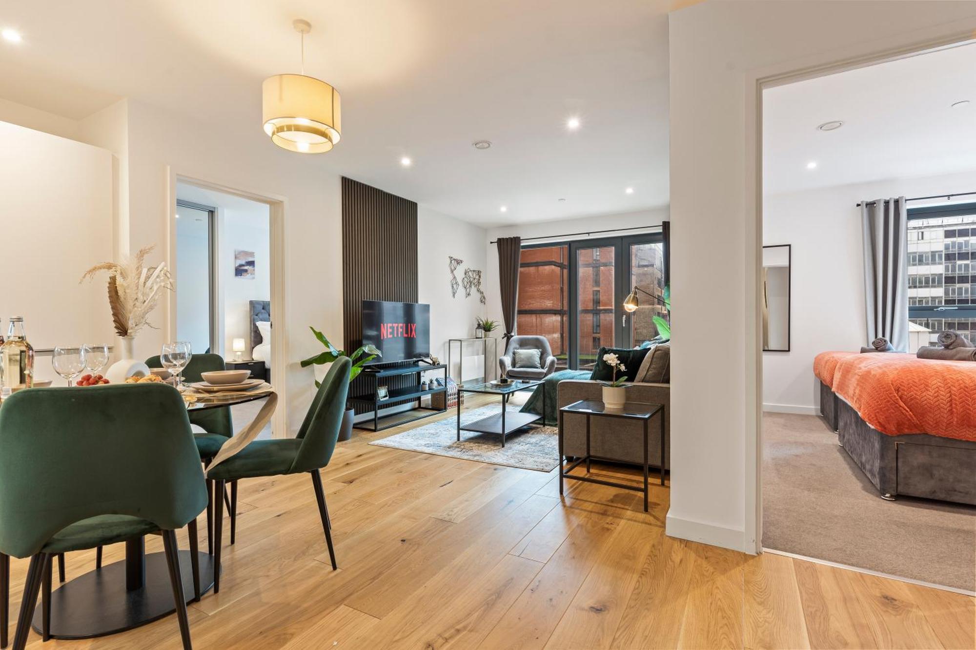 Shanti - 2bed 2bath Centre - Wifi - Netflix- Parking- Modern- Perfect For Family, Contractors, Leisure, Business By Shanti Nights Appartamento *